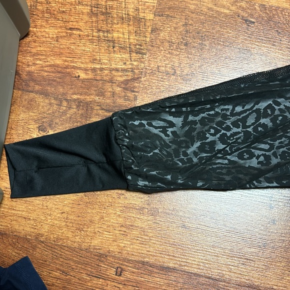 NWT XS ZYIA Leopard Print Bomber Jacket - Picture 2 of 7